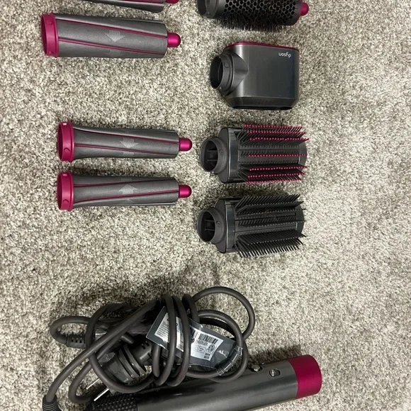 DYSON AIRWRAP - Picture 3 of 3